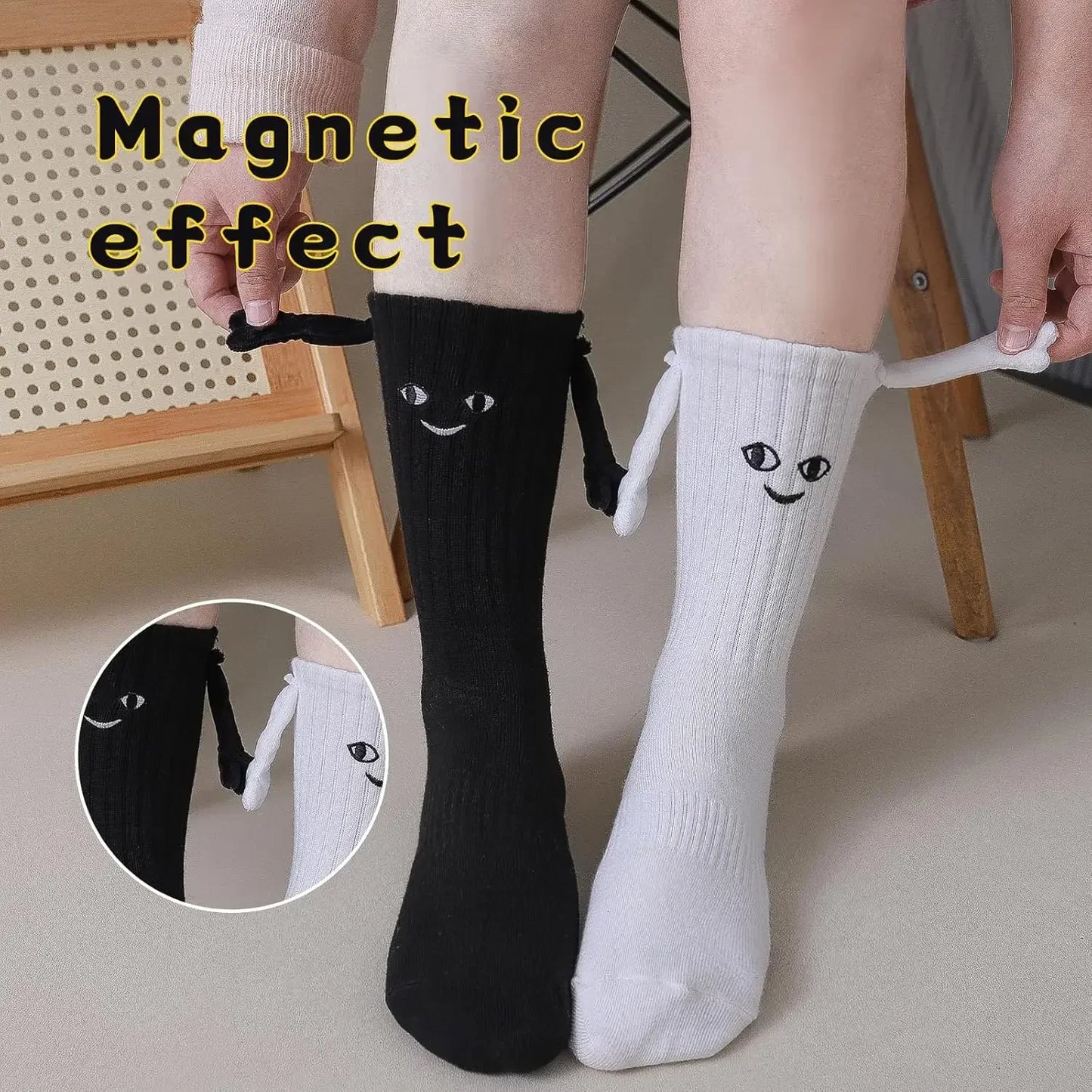 Funny Matching Couple Socks Instagrammable Magnetic Hand Hold Mid Calf Set for Dating Couples BFFs Photo Prop