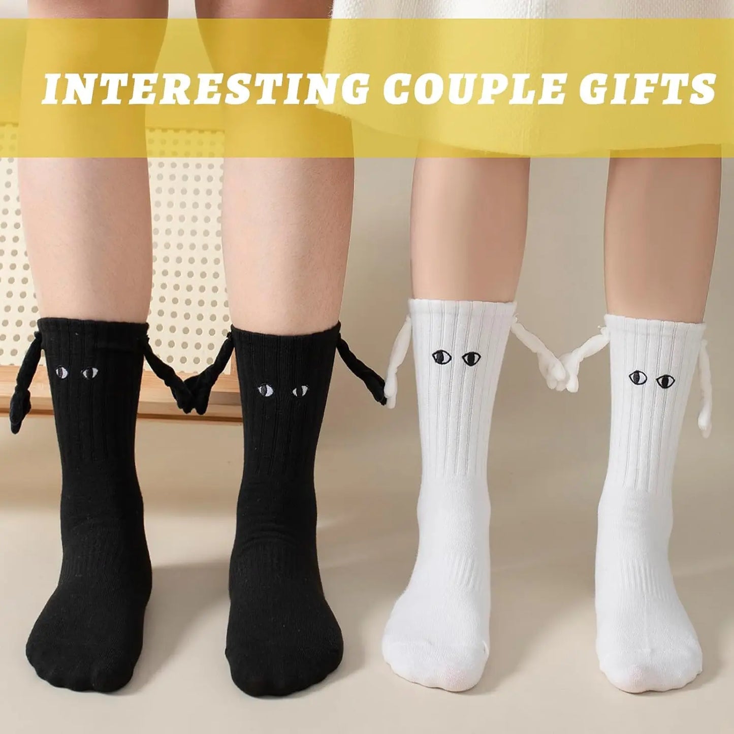 Funny Matching Couple Socks Instagrammable Magnetic Hand Hold Mid Calf Set for Dating Couples BFFs Photo Prop